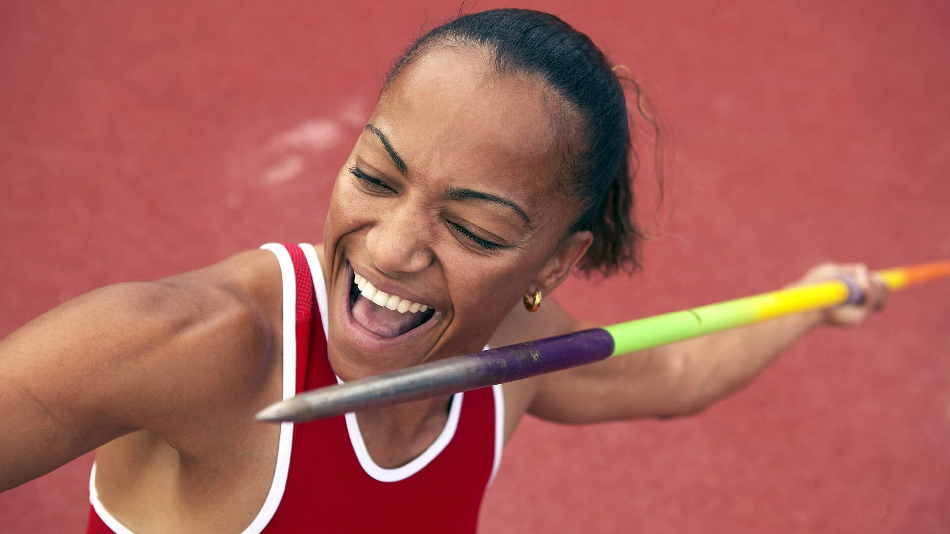 _科技助力运动：智能穿戴助攻运动表现_，智能运动穿戴设备